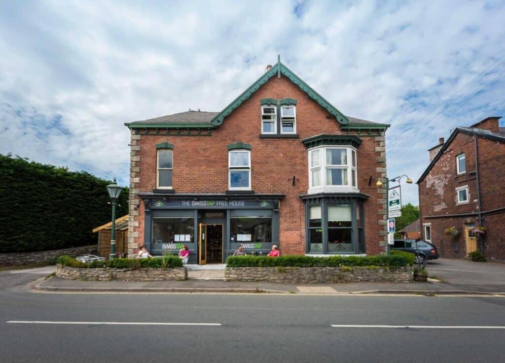 Swiss House B&B キャッスルトン エクステリア 写真